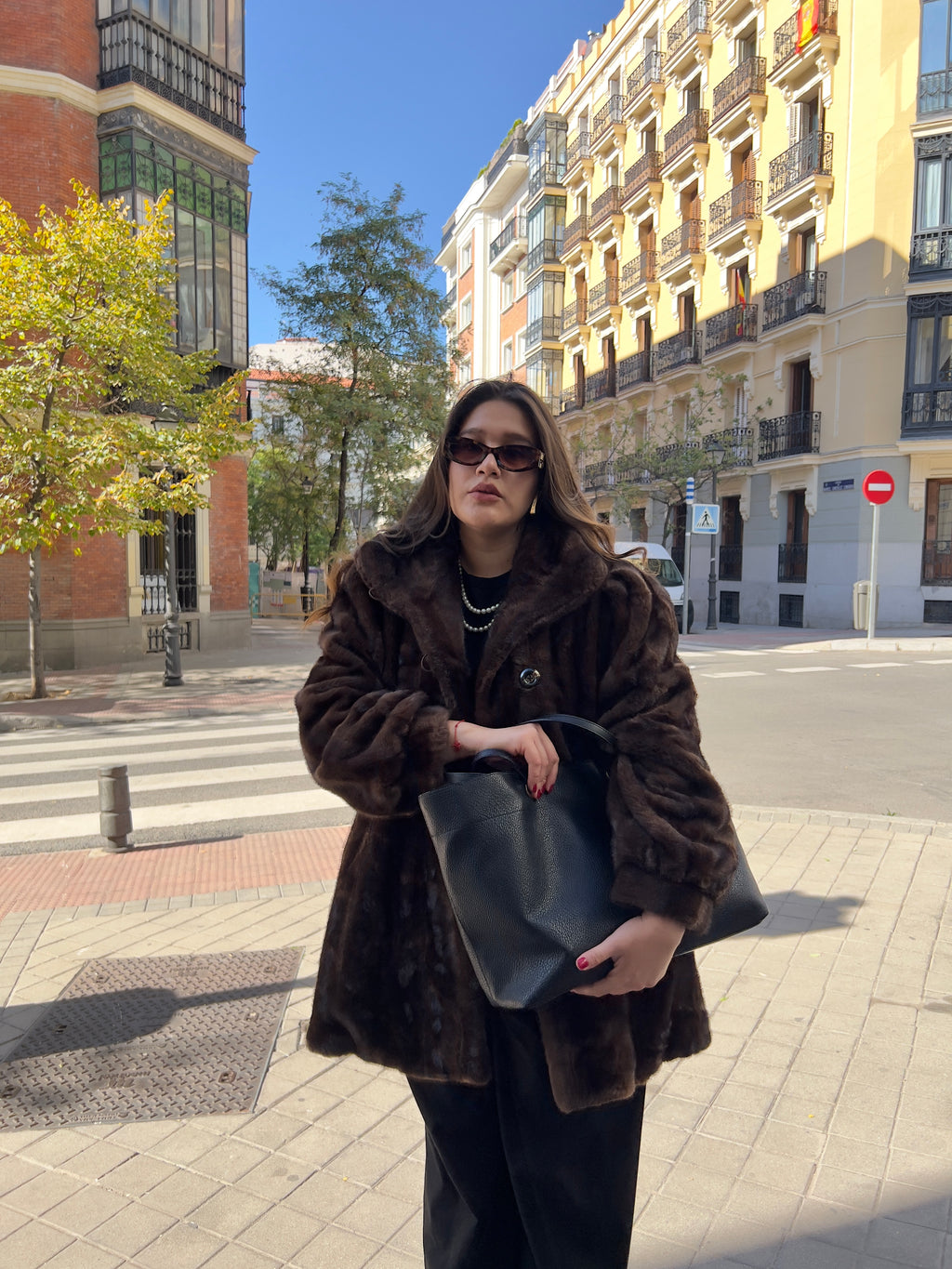 ABRIGO EFECTO PIEL PREMIUM CHOCOLATE