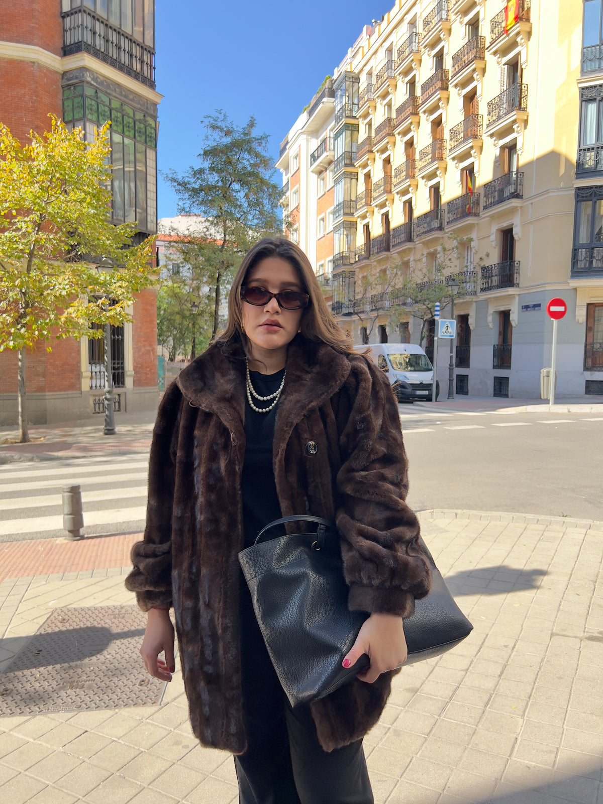 ABRIGO EFECTO PIEL PREMIUM CHOCOLATE