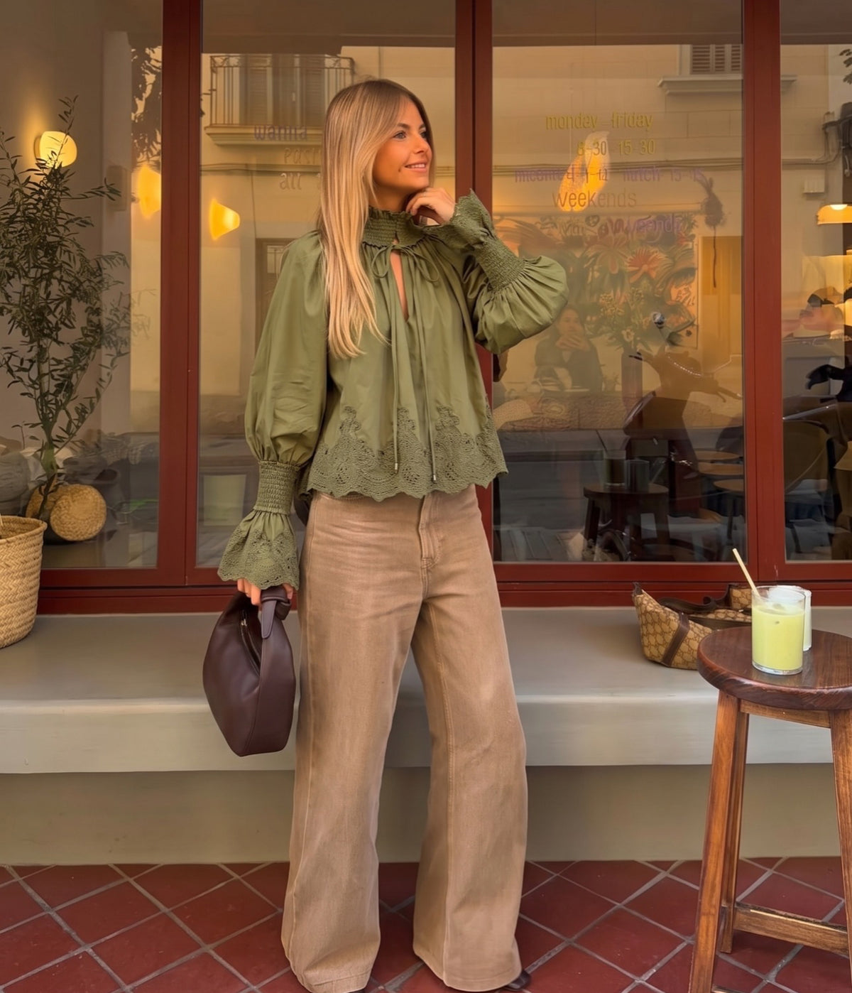 BLUSA AMELIA VERDE OLIVO
